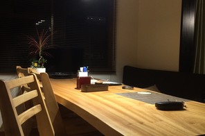 ダイニングテーブル